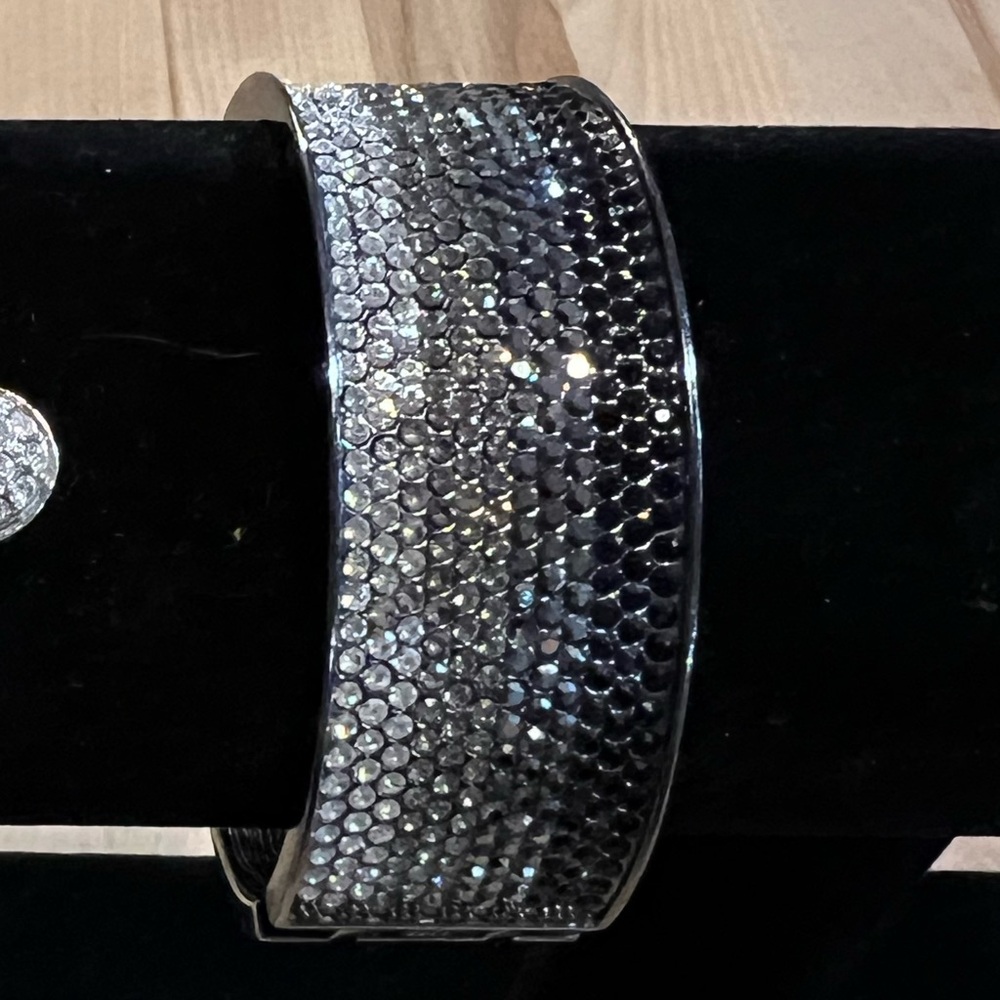 Lia Sophia Multi Color Rhinestone Bracelet (Black/Gray/Silver)